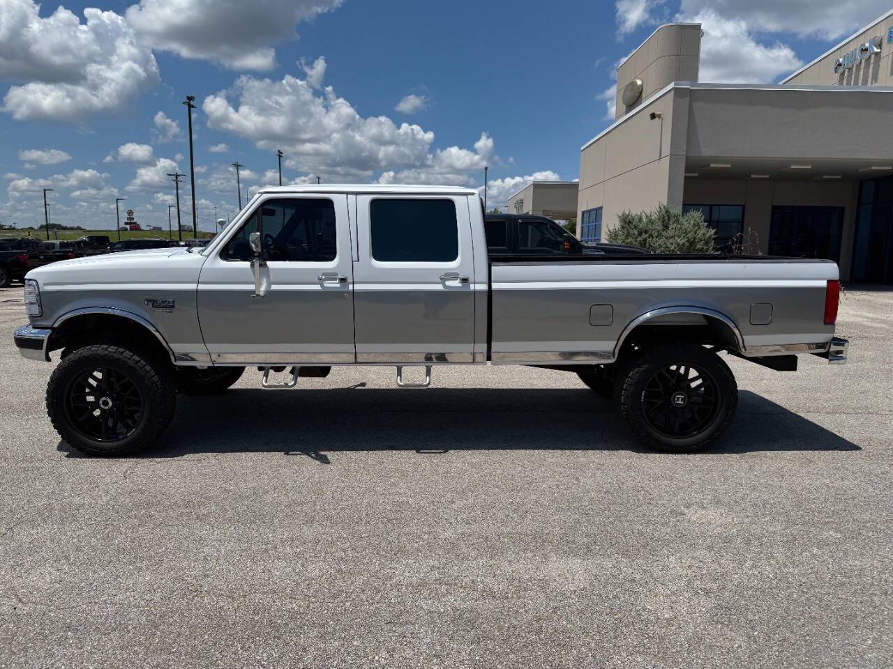 1996 Ford F-350 XLT photo 2