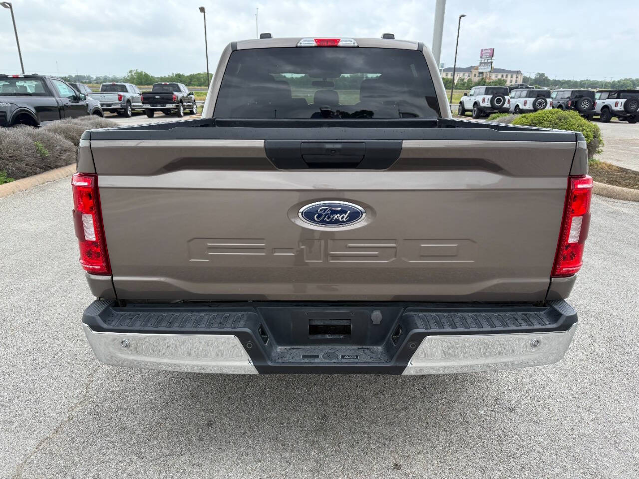 2023 Ford F-150 XLT photo 4