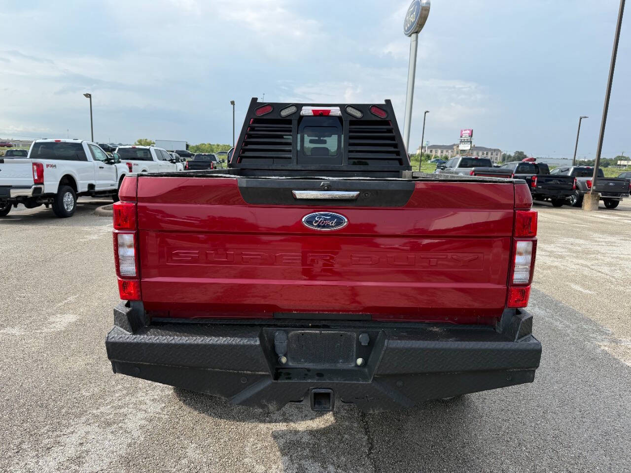 2022 Ford F-350 Lariat photo 4