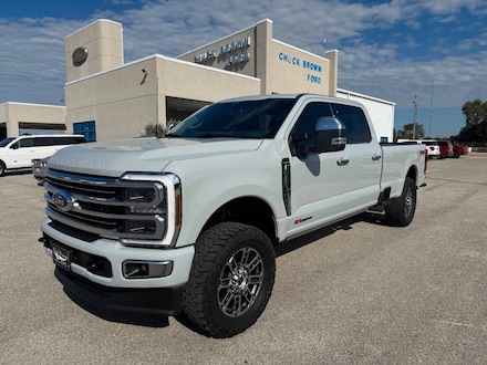 2025 Ford F-350 Super Duty Platinum 4x4 4dr Crew Cab 8 ft. LB SRW Pickup Pickup Truck