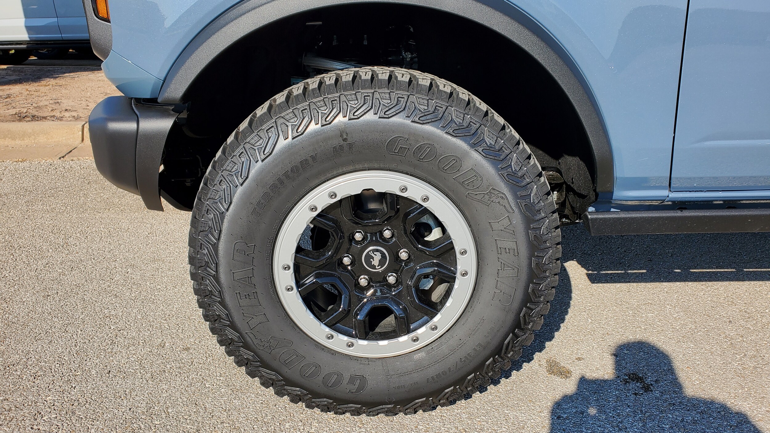 2023 Ford Bronco Badlands photo 3