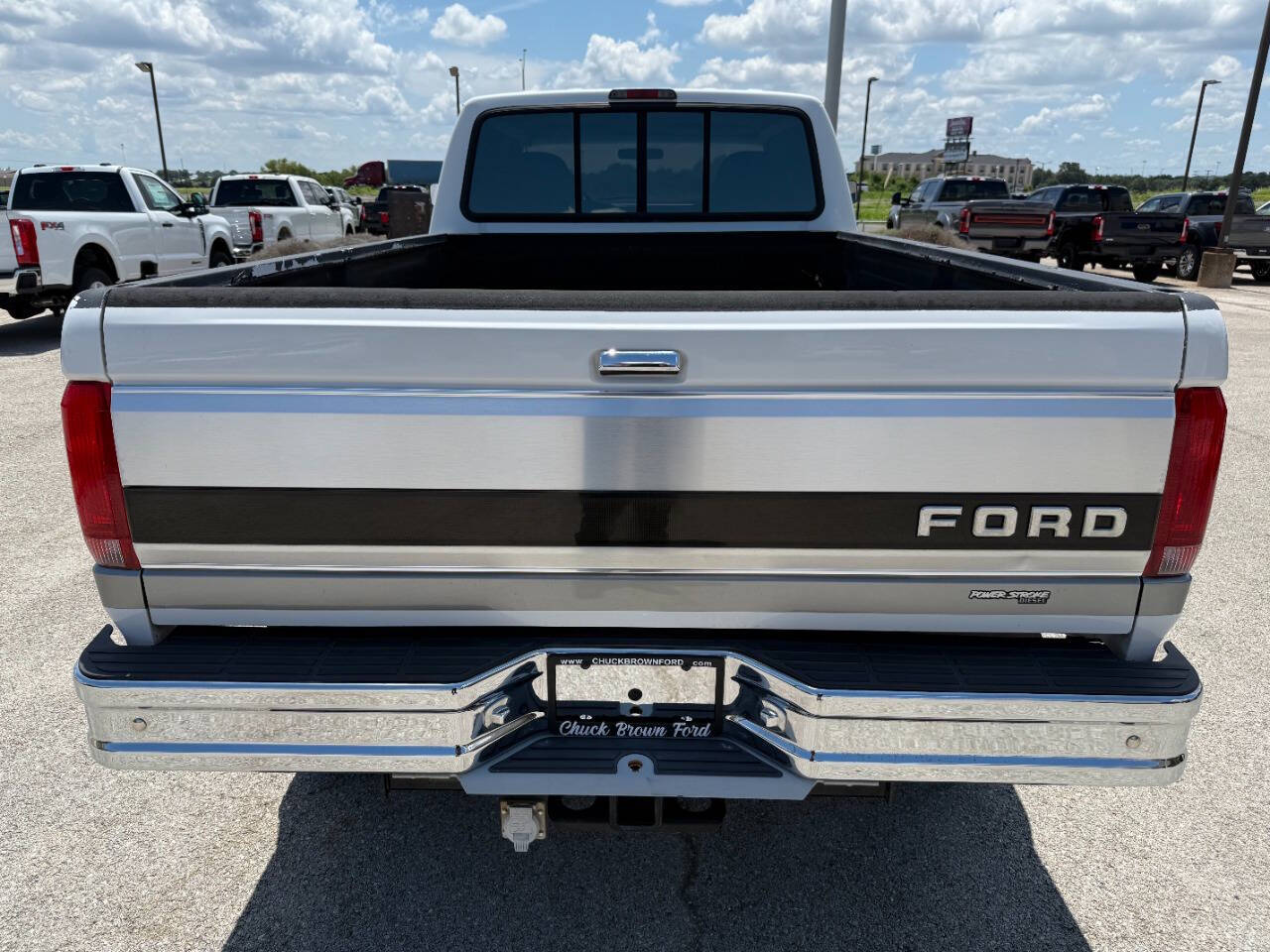 1996 Ford F-350 XLT photo 3