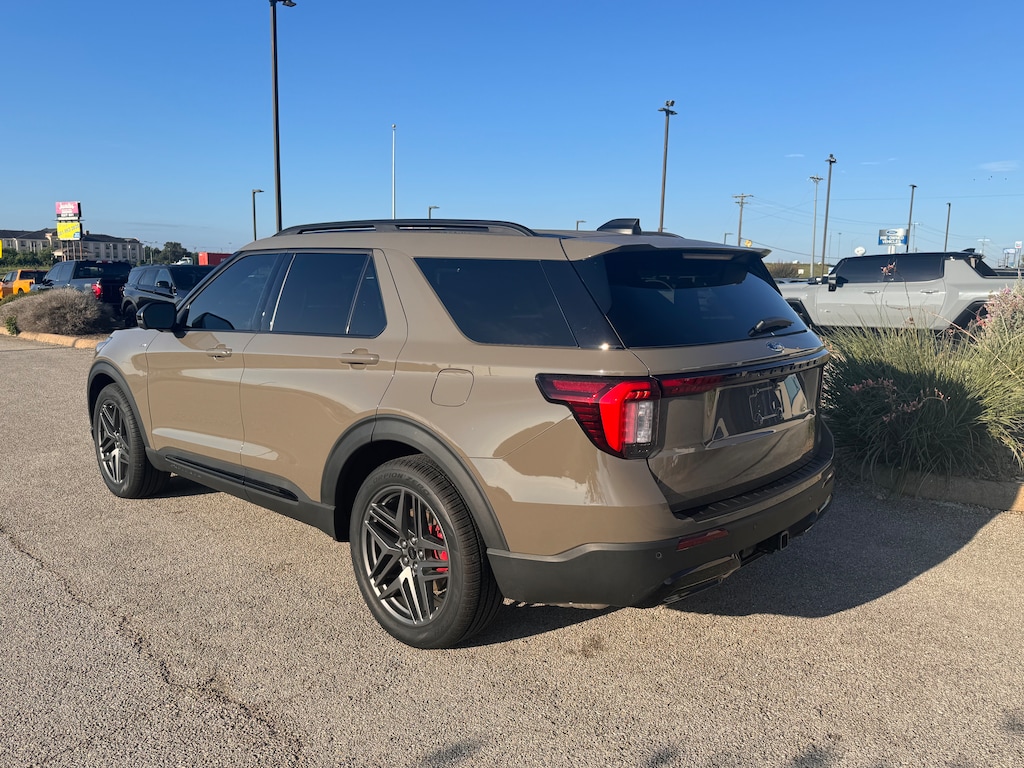 New 2026 Ford Explorer ST-Line SUV