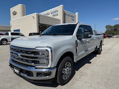 2026 Ford Super Duty F-350&reg; Lariat&reg; TRUCK