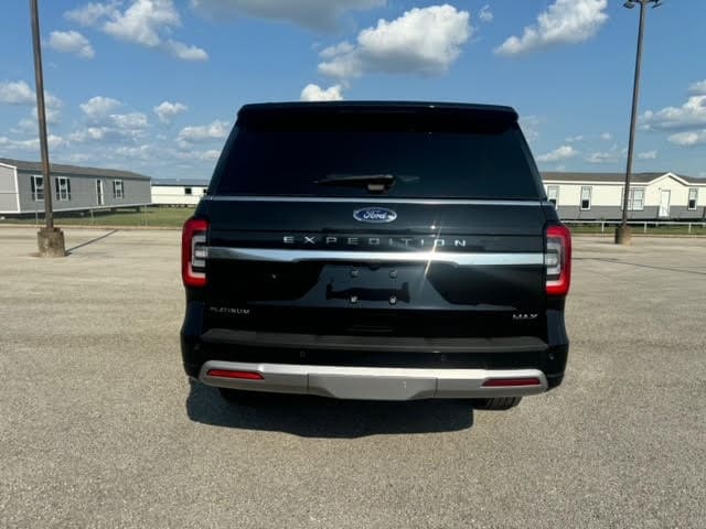 2024 Ford Expedition MAX Platinum photo 4