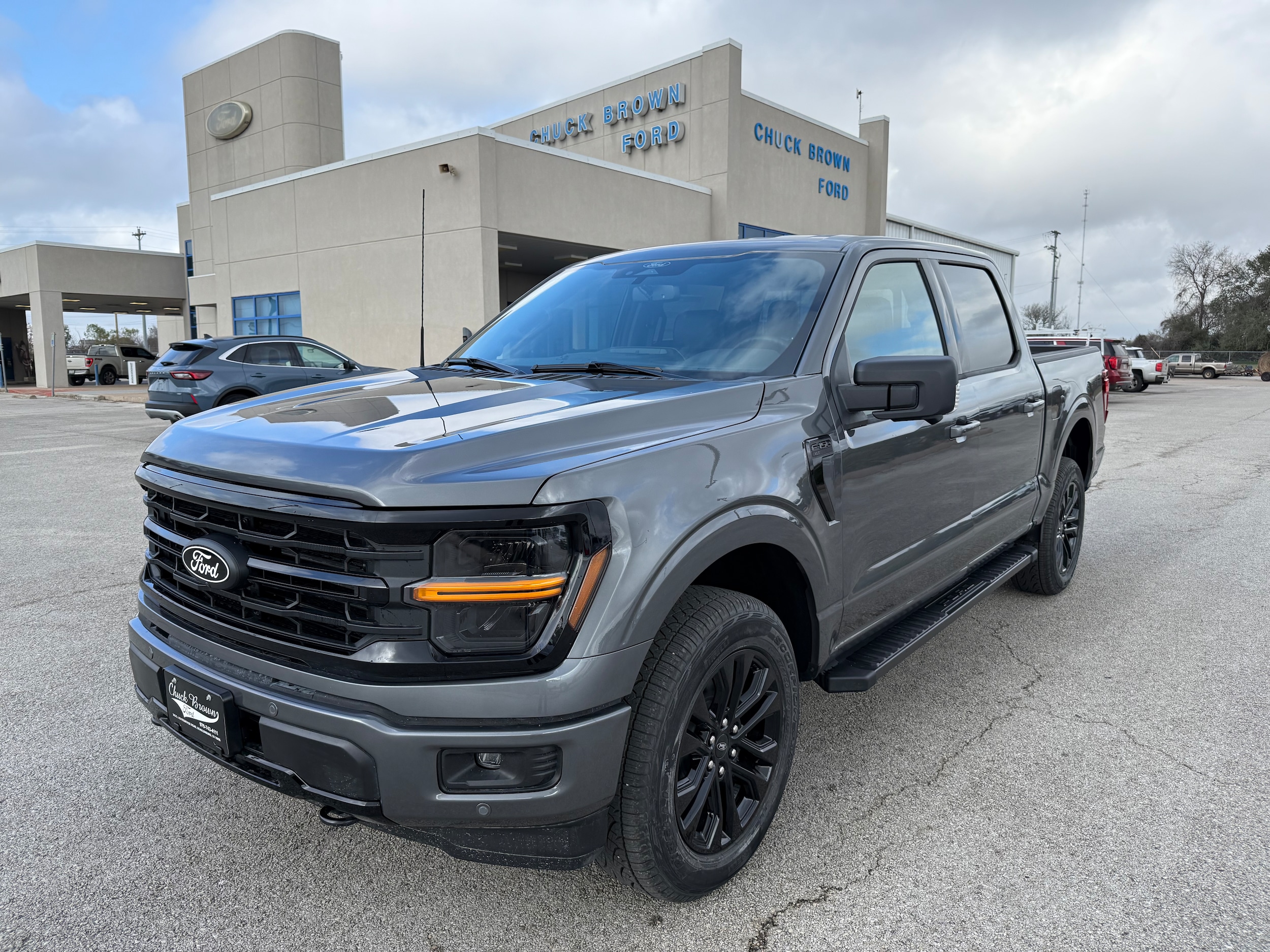2025 Ford F-150 XLT's photo