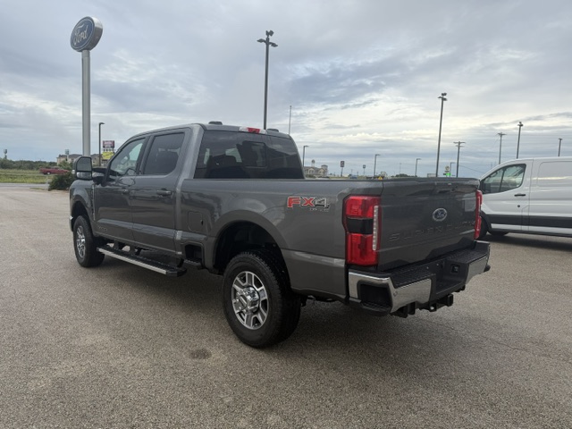 New 2026 Ford Super Duty F-350® Lariat® TRUCK