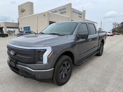 2025 Ford F-150 Lightning Flash TRUCK