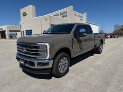 2026 Ford Super Duty F-350&reg; Lariat&reg; TRUCK