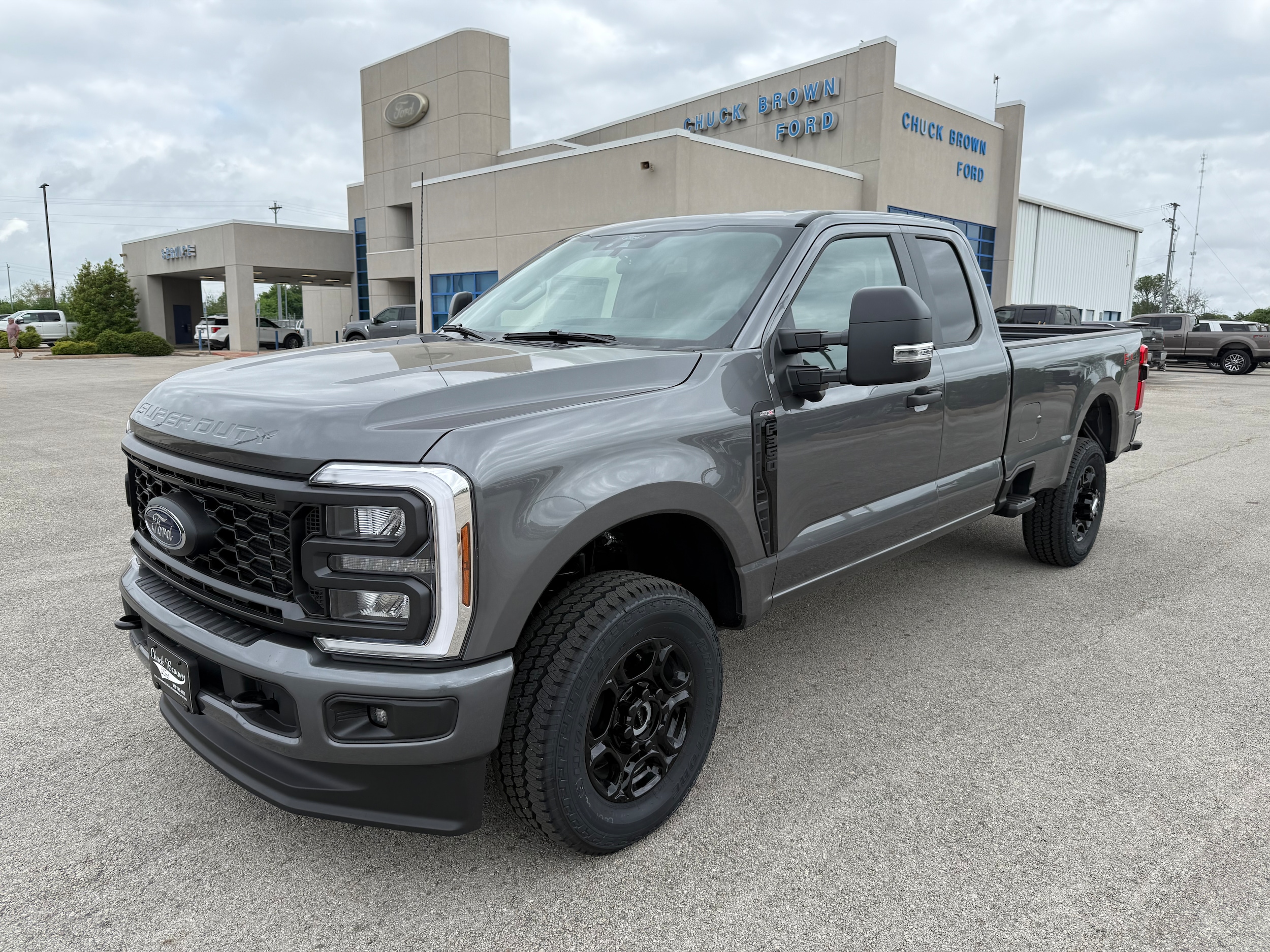 2025 Ford F-350 Super Duty XL's photo