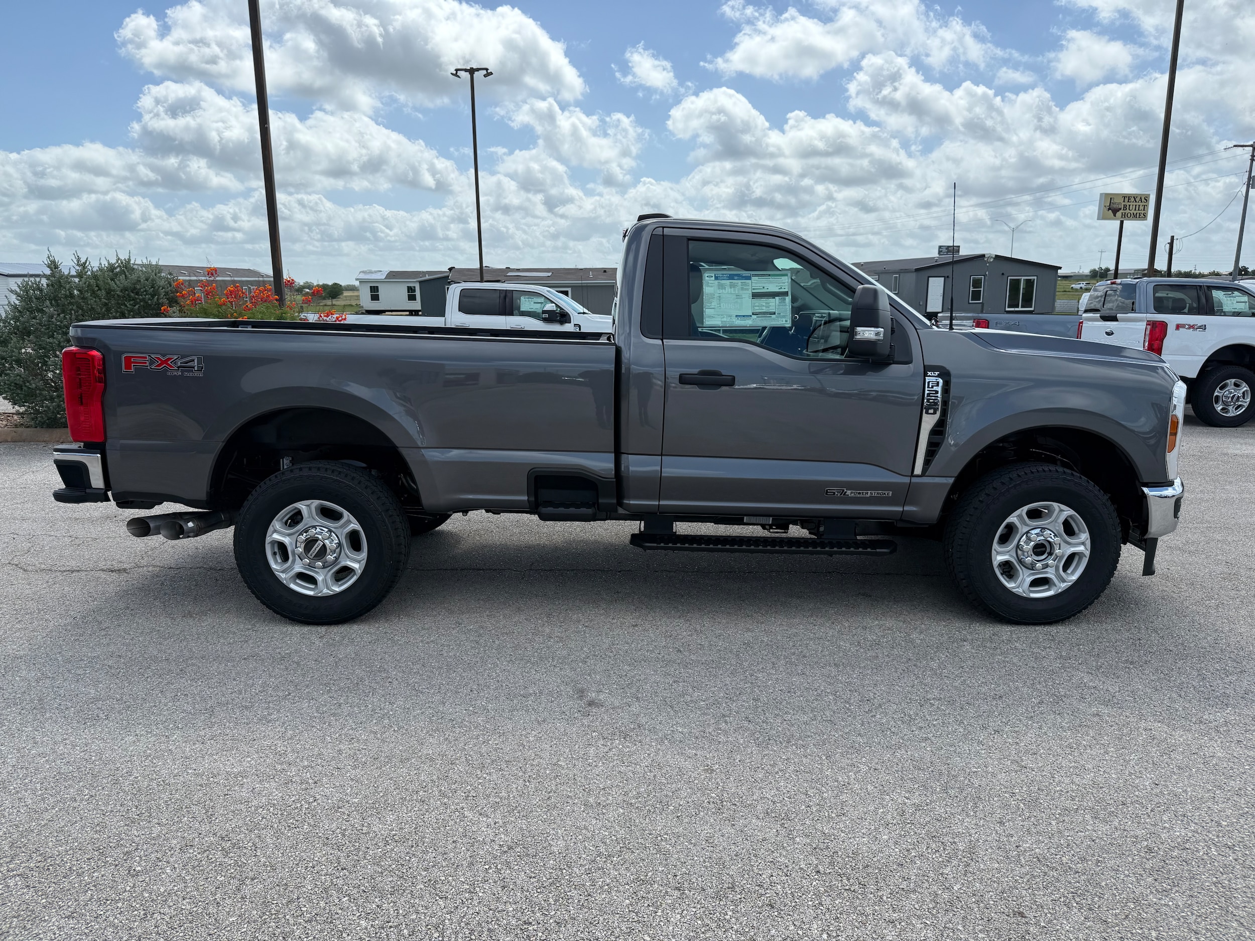 2025 Ford F-250 Super Duty XLT - Photo 6