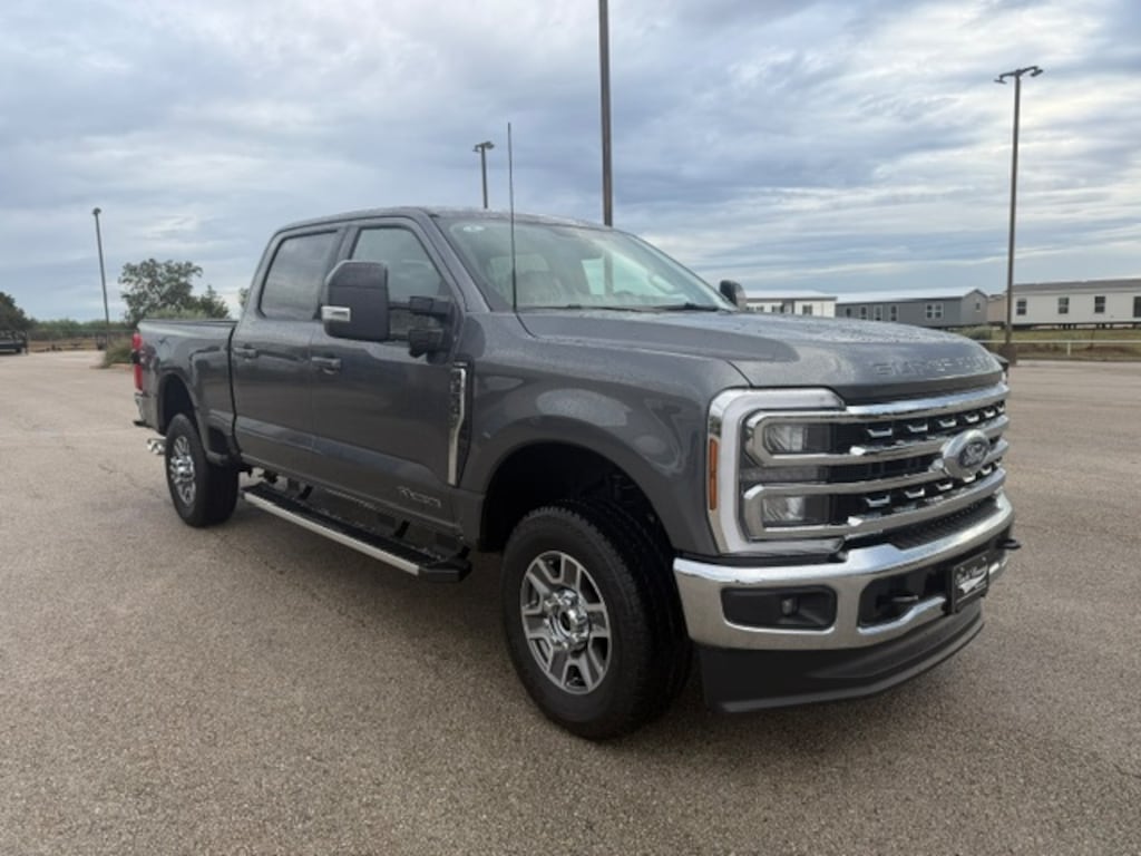 New 2026 Ford Super Duty F-350® Lariat® TRUCK