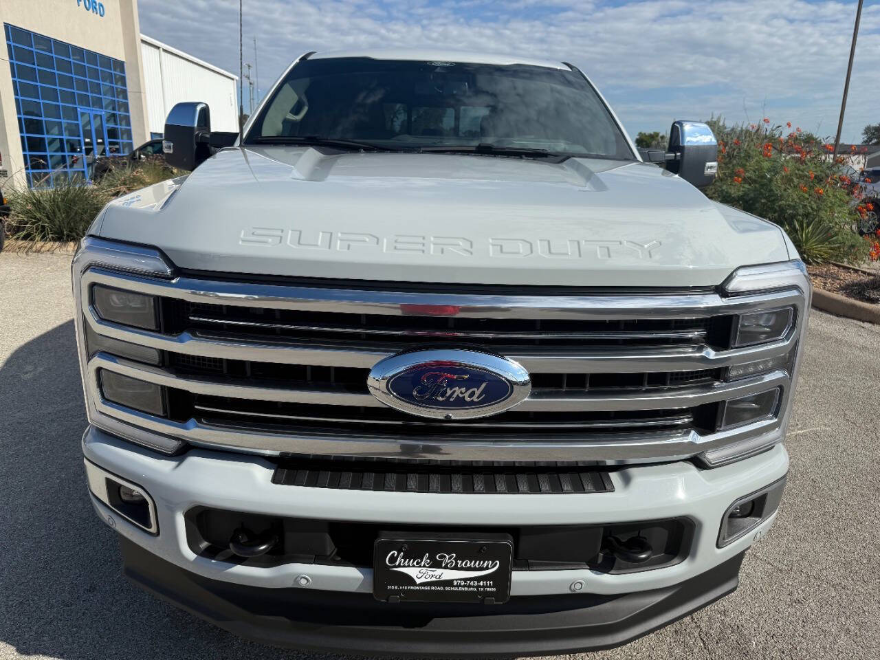2025 Ford F-350 Super Duty Platinum - Photo 10