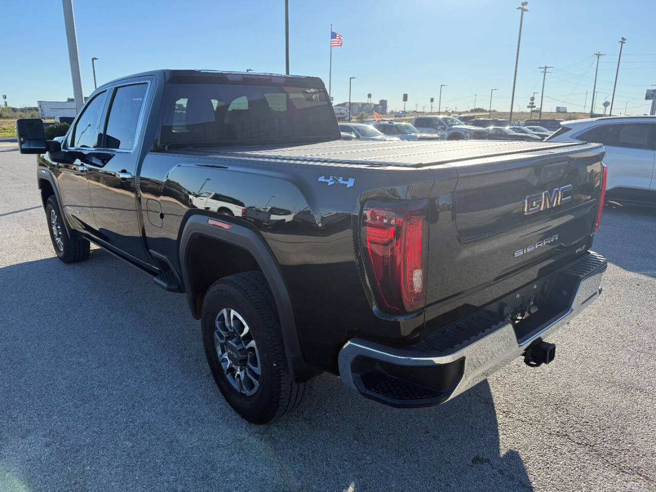 2023 Gmc Sierra HD SLT photo 3