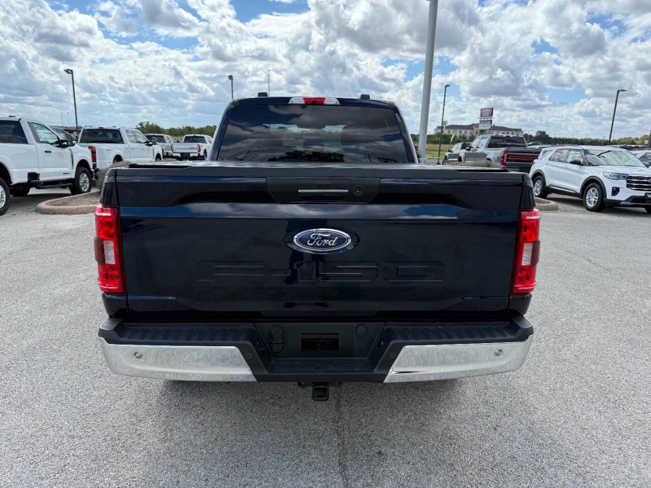 2022 Ford F-150 XLT photo 3