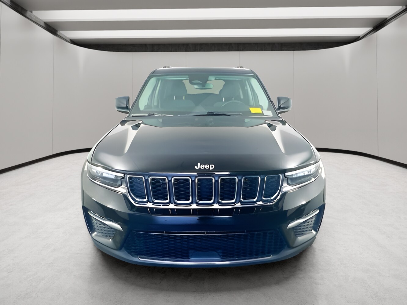 2022 Jeep Grand Cherokee Laredo photo 2