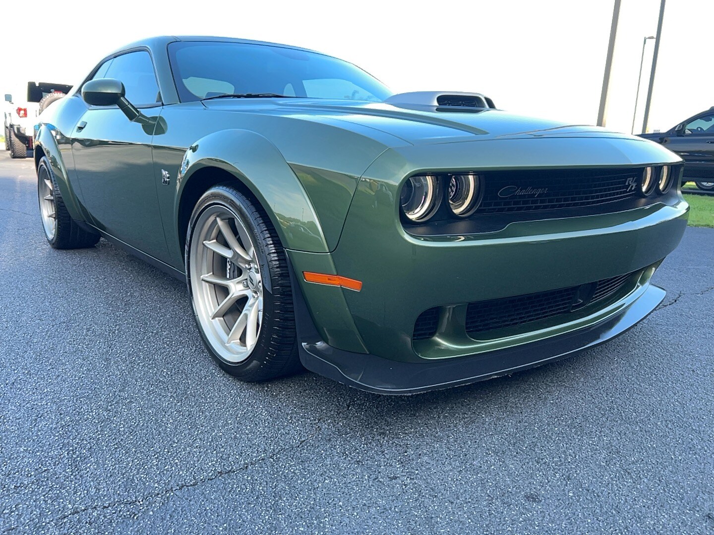2023 Dodge Challenger R/T Scat Pack Widebody photo 3
