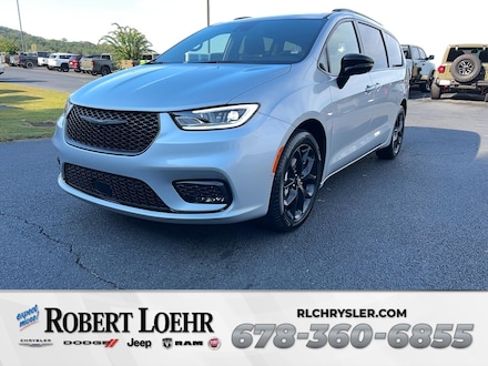 2026 Chrysler Pacifica LIMITED Passenger Van