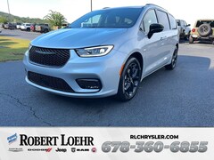 2026 Chrysler Pacifica LIMITED Passenger Van