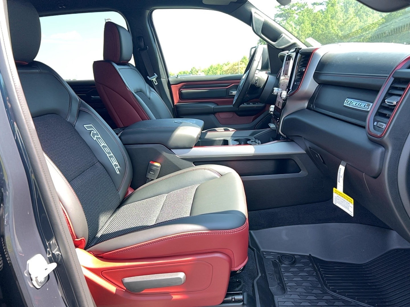 2026 RAM 1500 Rebel - Photo 27