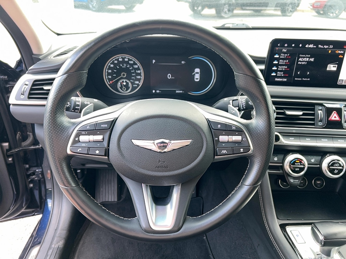 2023 GENESIS G70 Standard - Photo 15