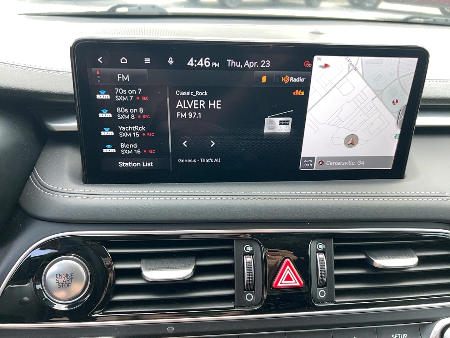 2023 GENESIS G70 Standard - Photo 17