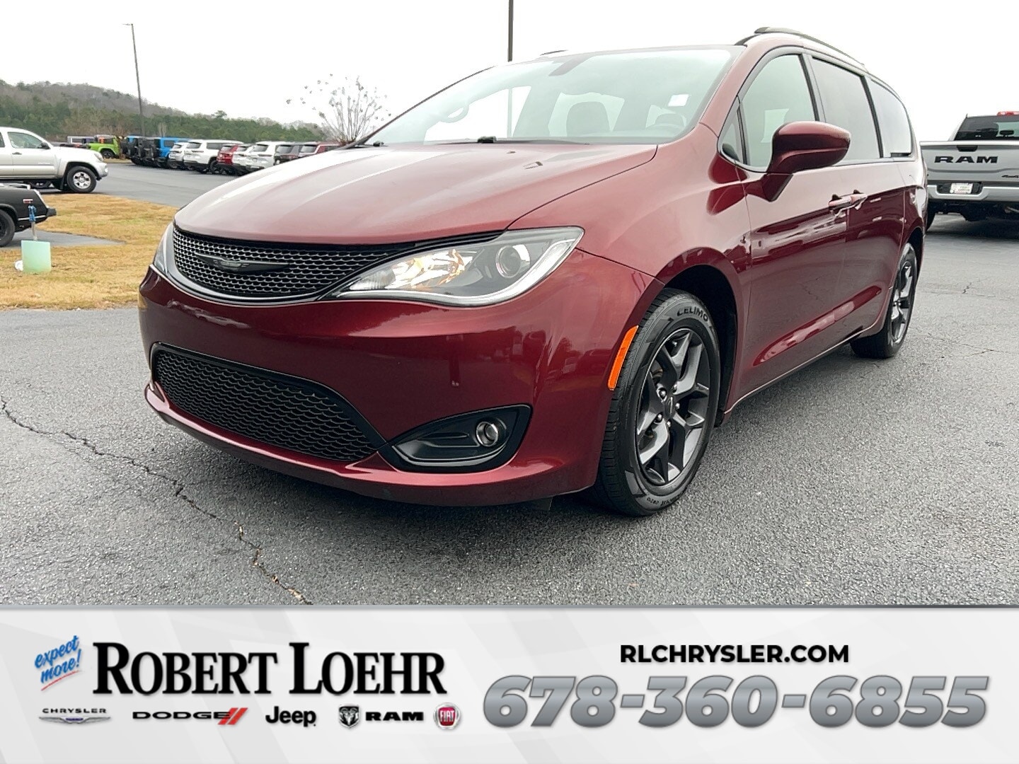 2018 Chrysler Pacifica Touring L Plus's photo