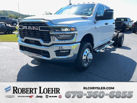 2026 Ram 3500 Chassis Cab TRADESMAN CREW   4X4 60' CA Pickup