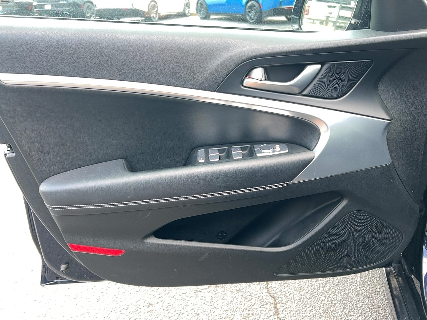 2023 GENESIS G70 Standard - Photo 11
