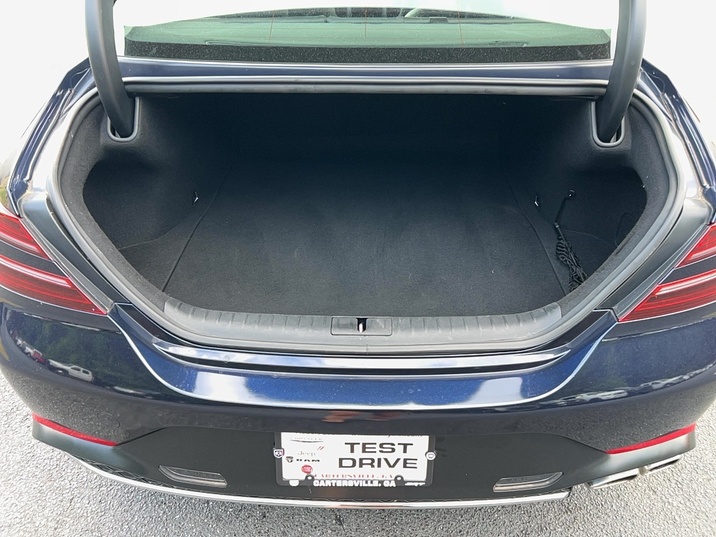 2023 GENESIS G70 Standard - Photo 28