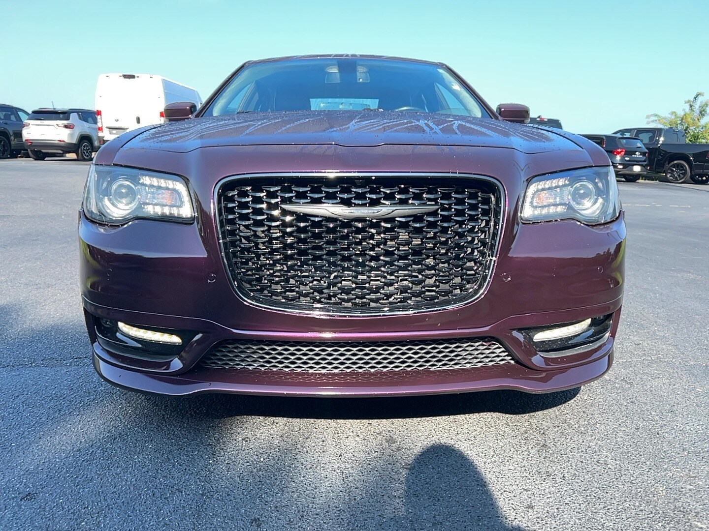 2021 Chrysler 300 Touring photo 2