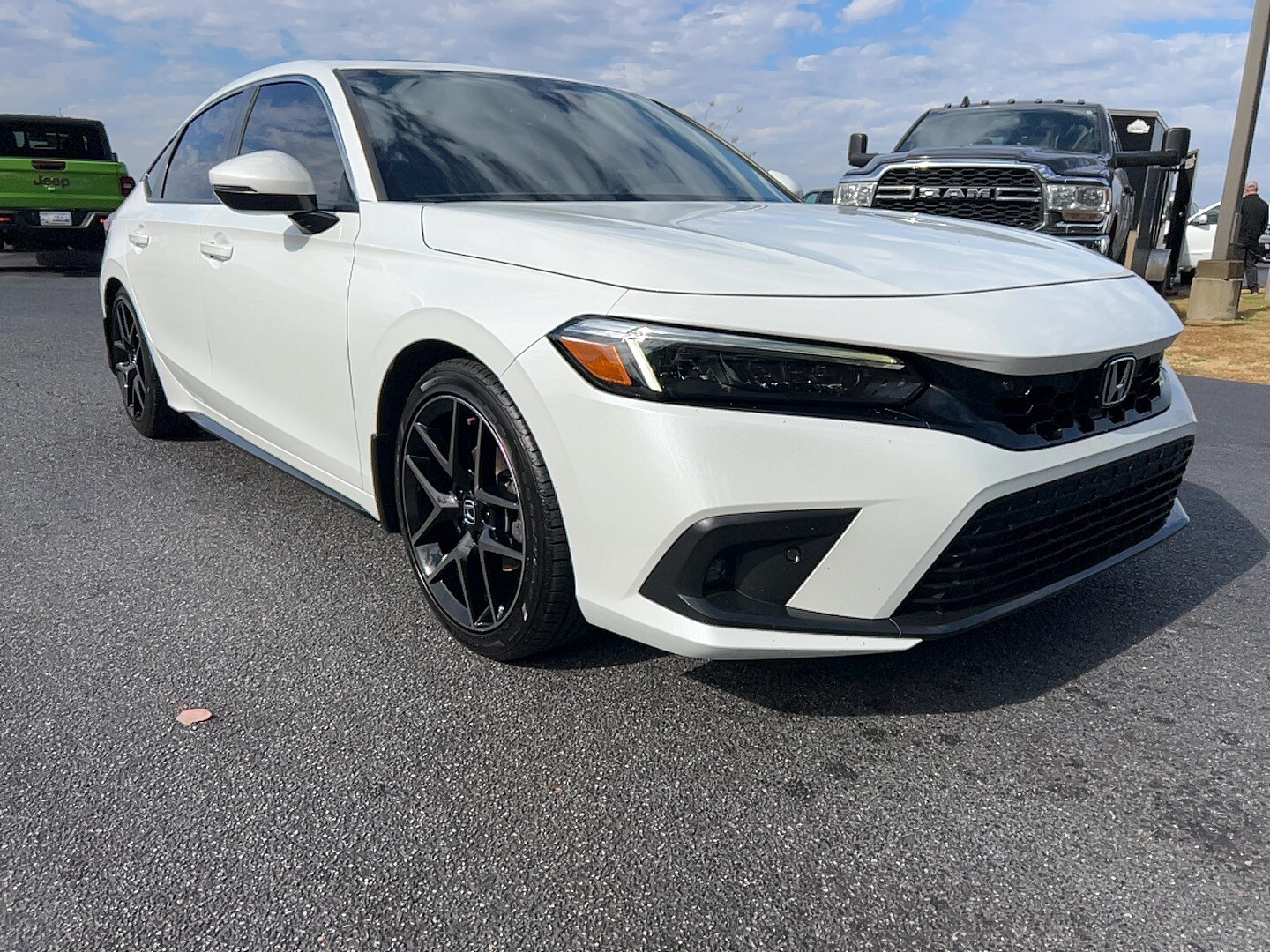 2022 Honda Civic Sport Touring Hatchback photo 3