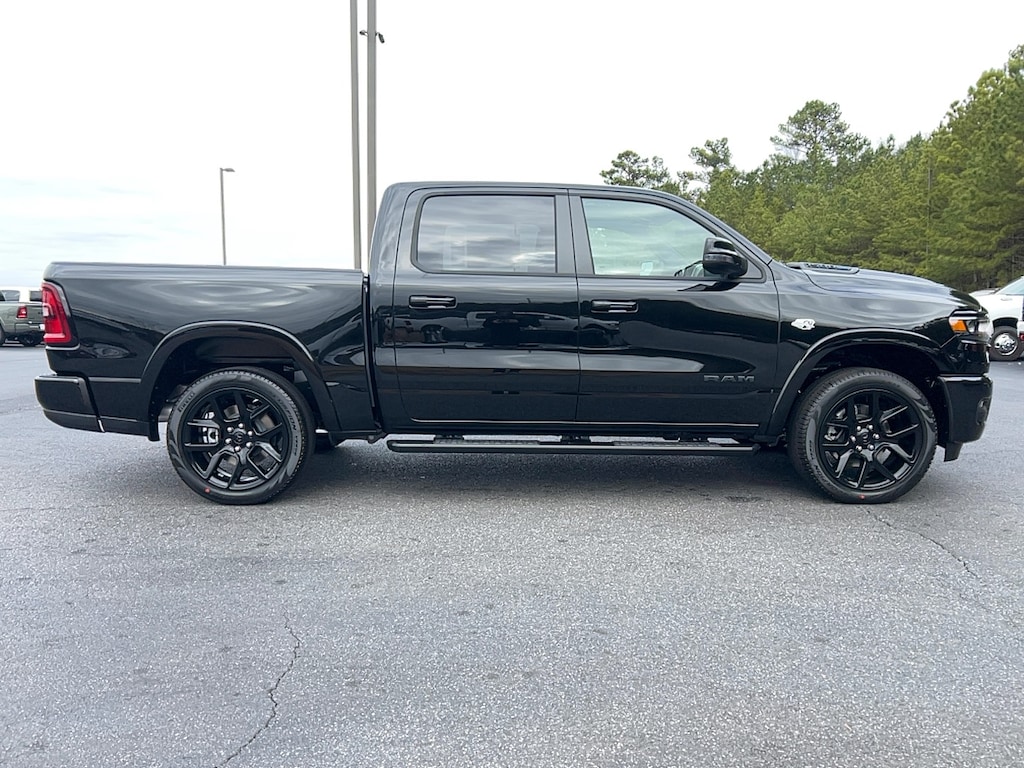 New 2026 Ram 1500 LARAMIE CREW CAB 4X4 5'7 BOX Pickup