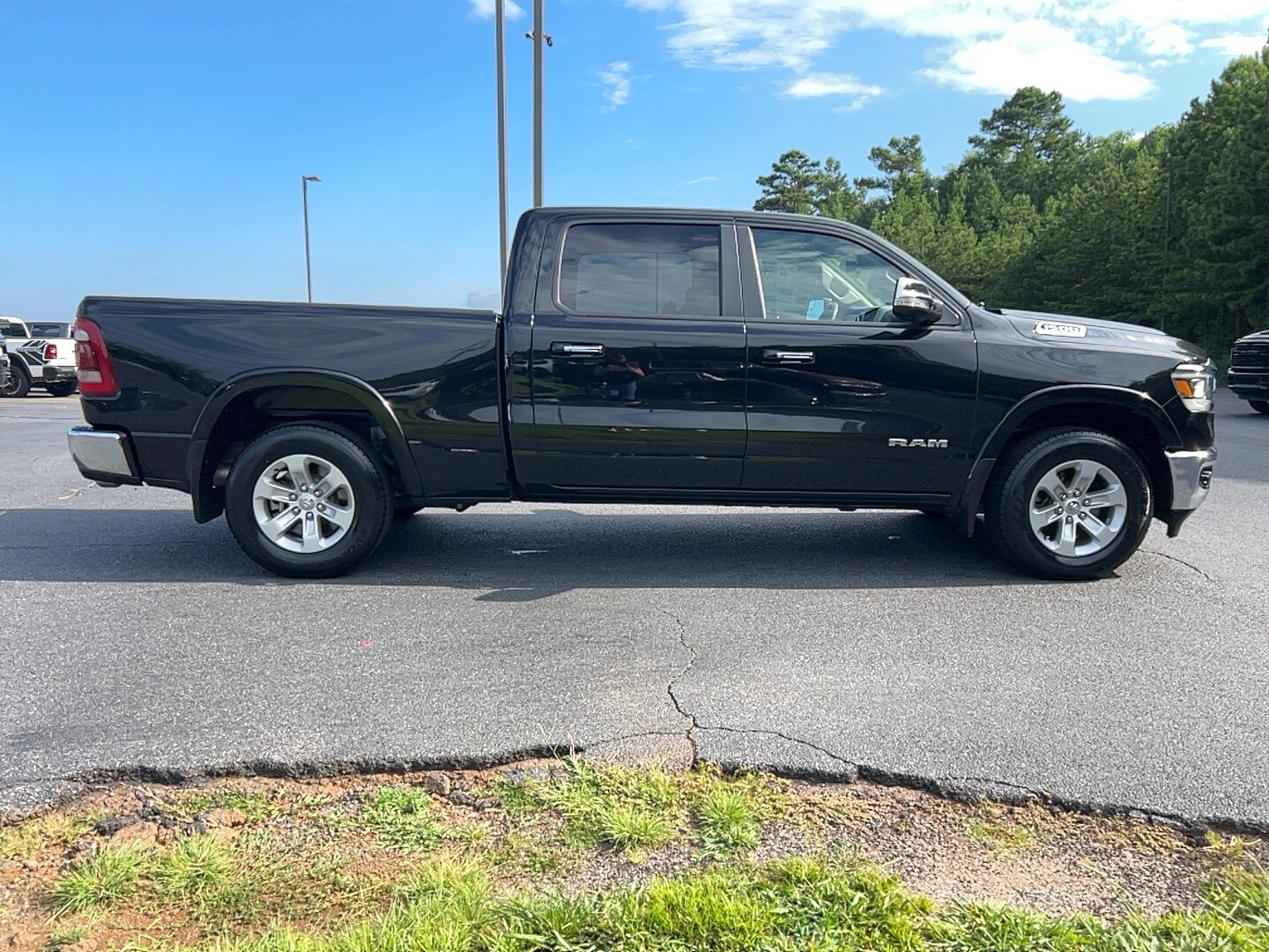 2022 Ram 1500 Laramie photo 4
