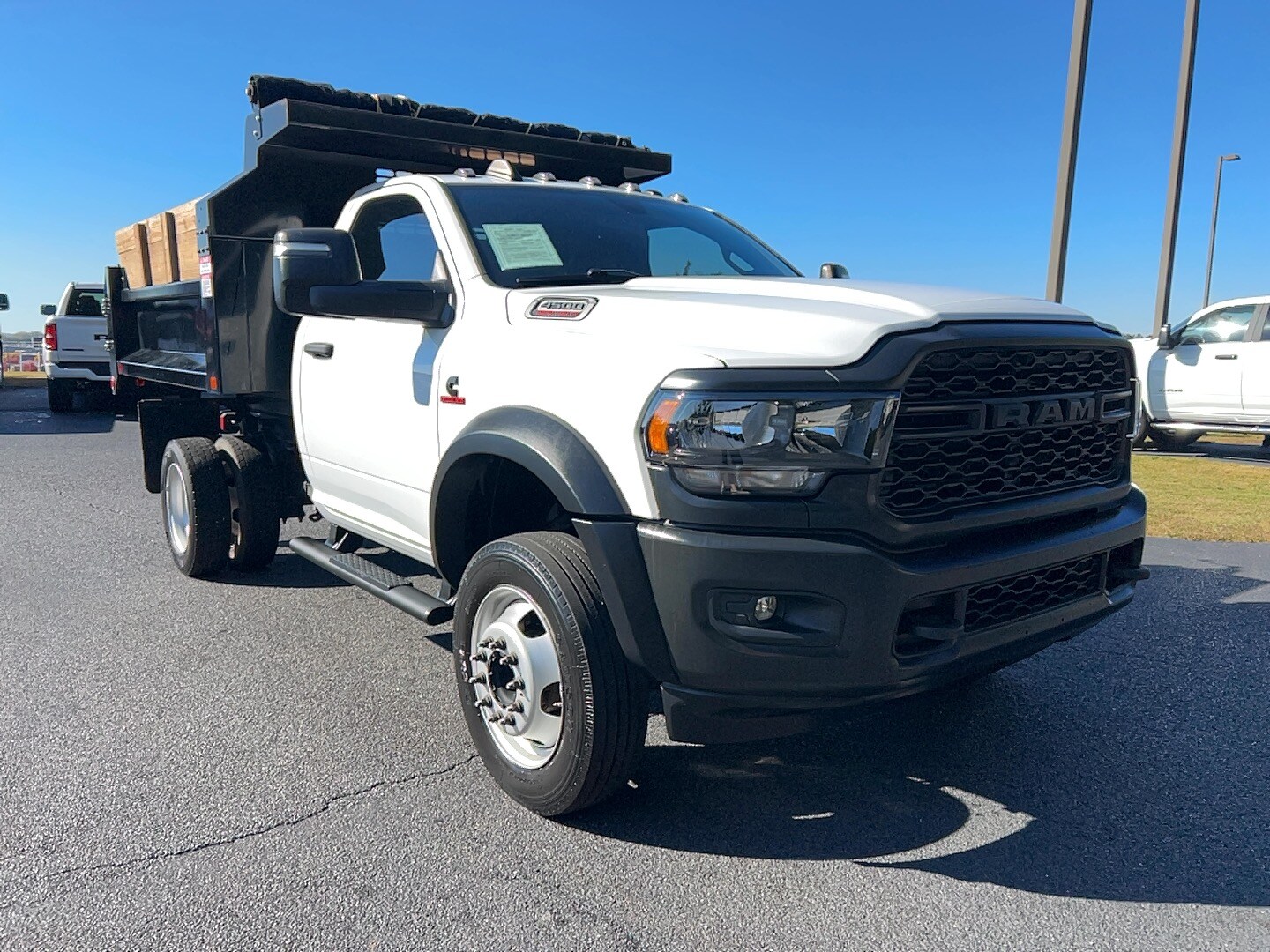 2023 Ram 4500 photo 3