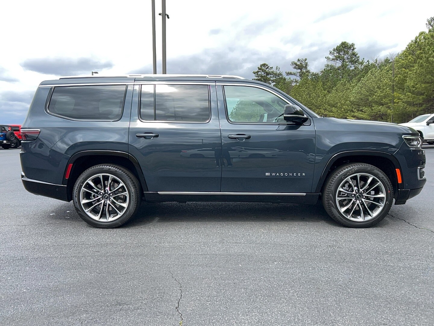 2025 Jeep Wagoneer Series III photo 4