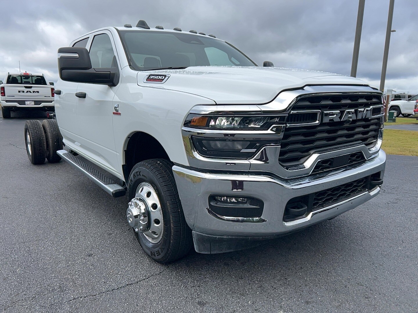 2026 Ram 3500 Tradesman photo 3