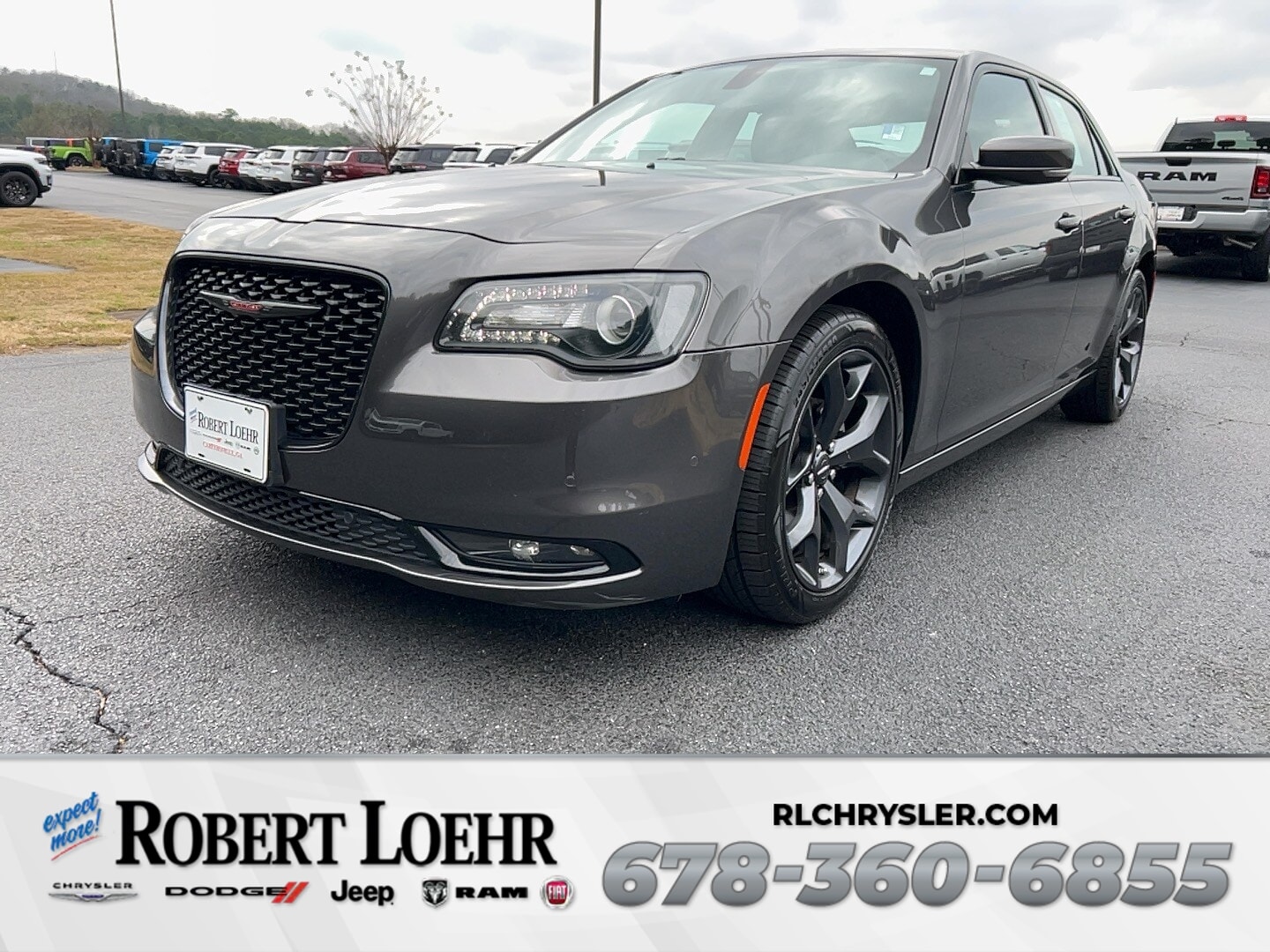 2023 Chrysler 300 S's photo