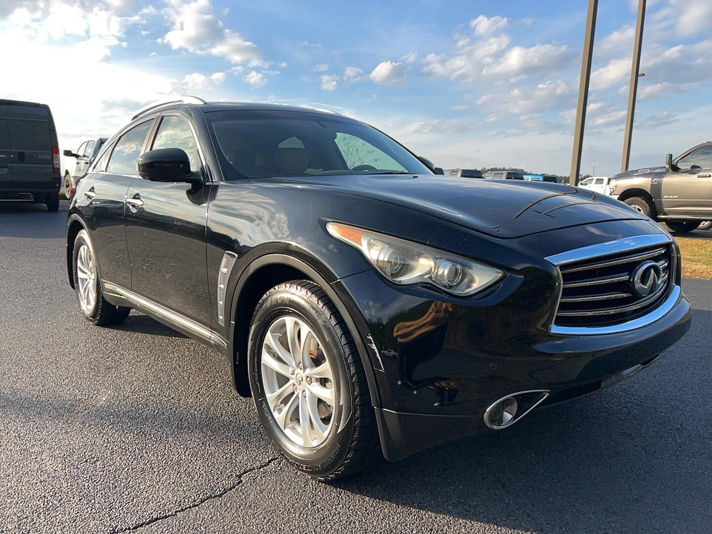 2013 Infiniti FX37 Base photo 3