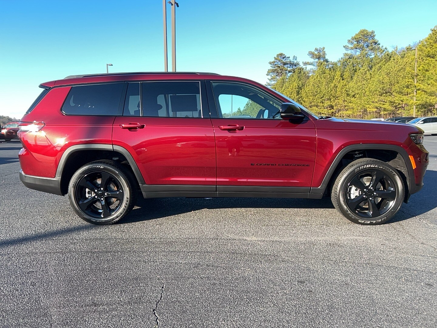 2025 Jeep Grand Cherokee Altitude X photo 4