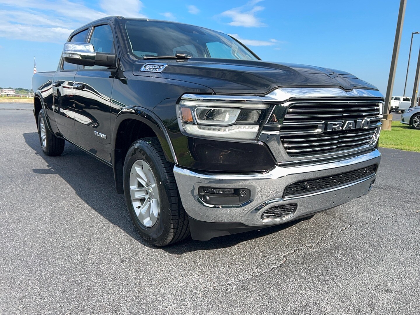 2022 Ram 1500 Laramie photo 3