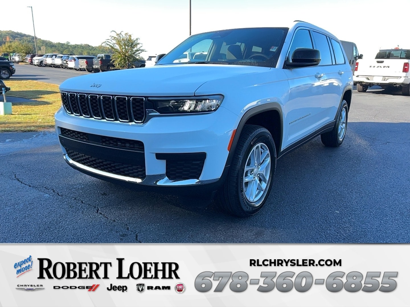 2025 Jeep Grand Cherokee L Laredo's photo