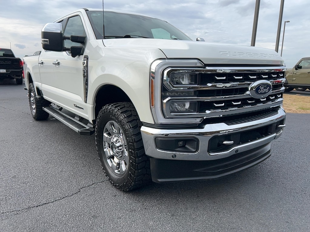 Used 2024 Ford F-350SD Lariat Truck