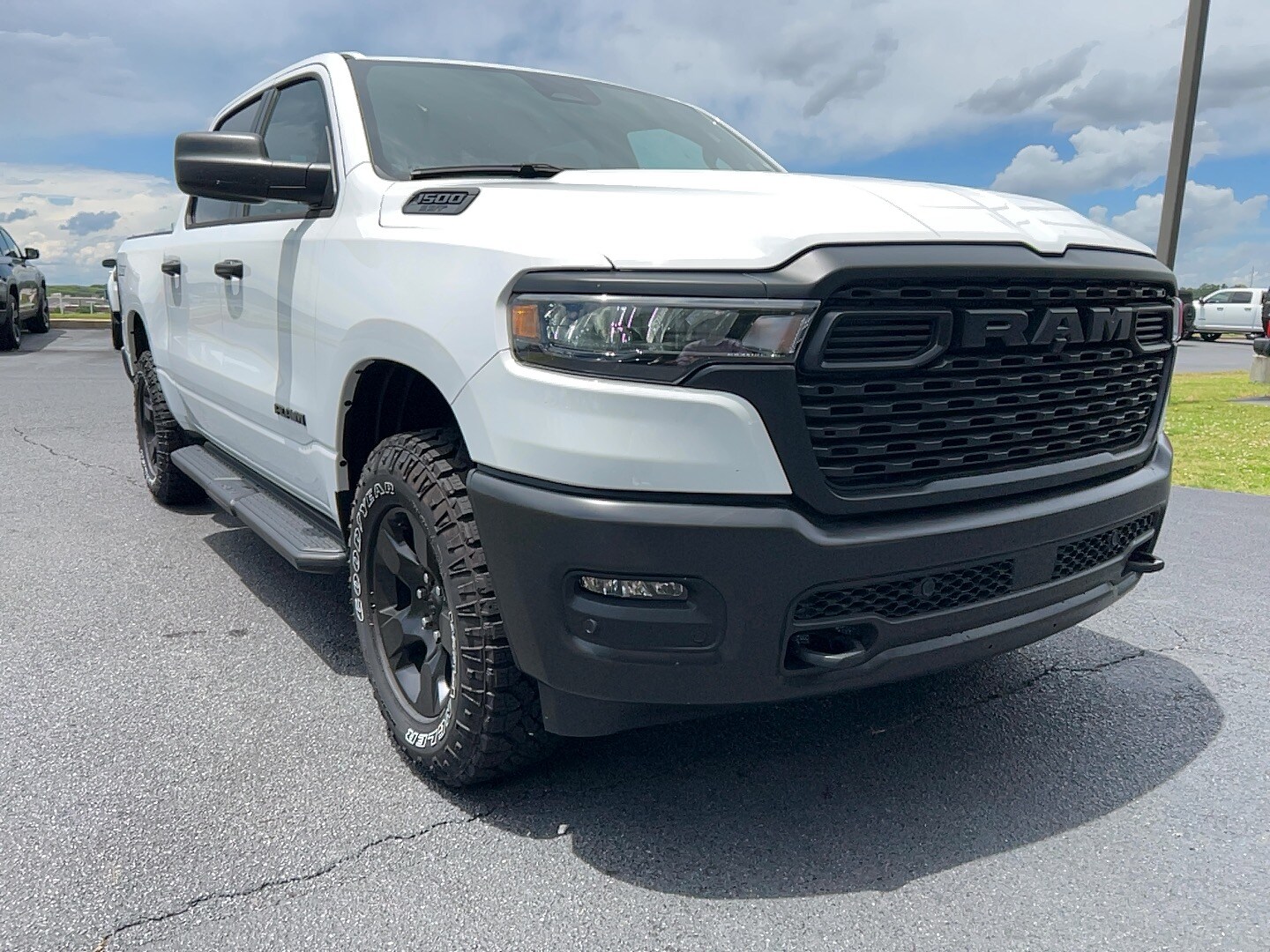 2025 Ram 1500 Warlock photo 3
