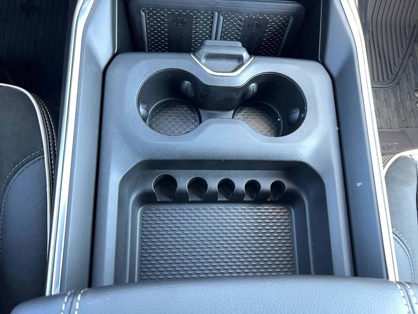 2026 RAM 2500 Laramie - Photo 25