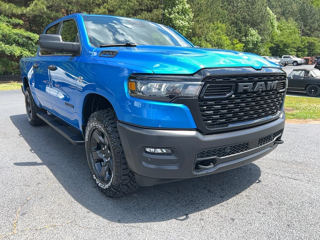 New 2026 Ram 1500 WARLOCK CREW CAB 4X4 5'7 BOX Pickup
