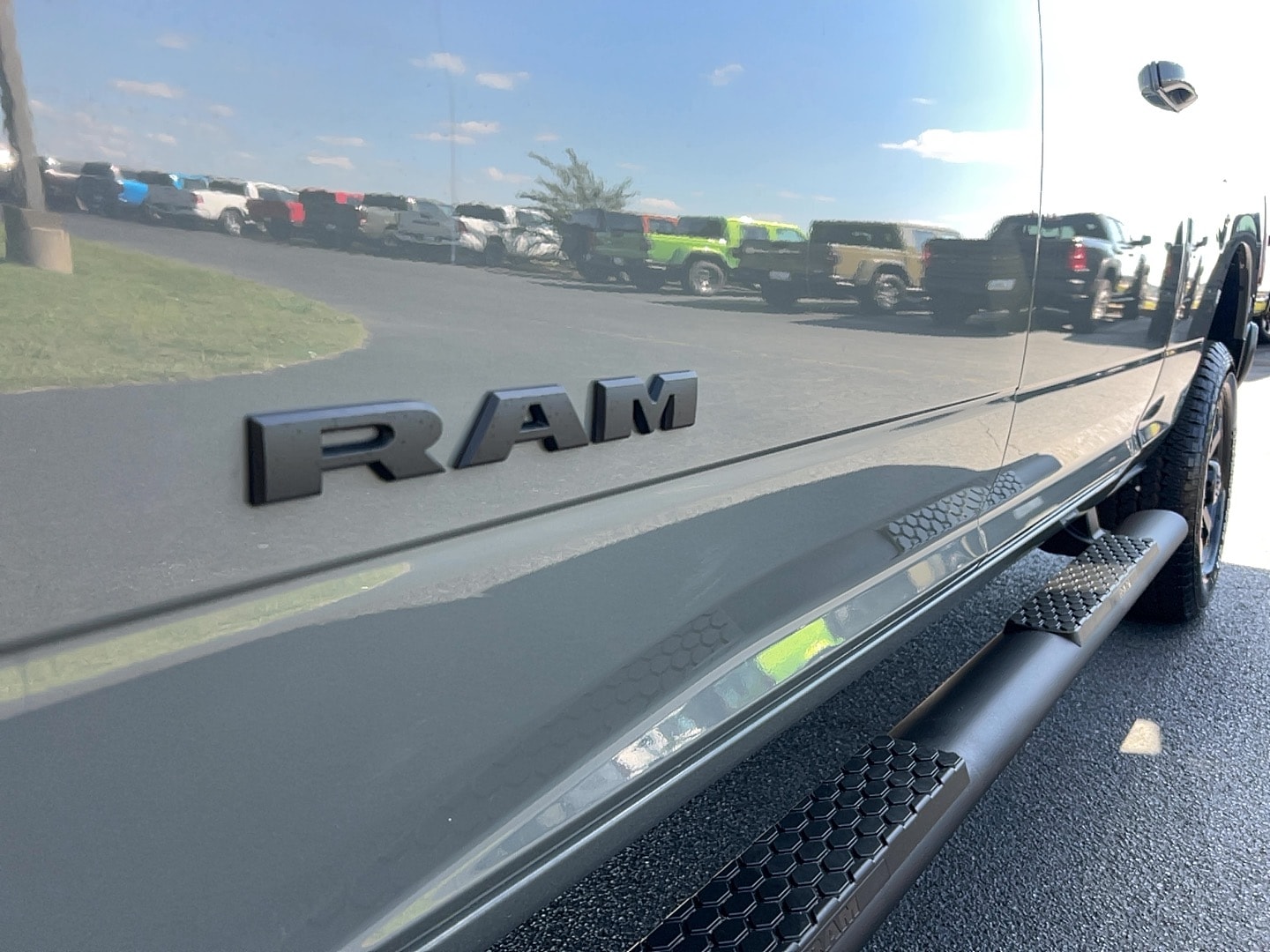 2026 RAM 2500 Laramie - Photo 11