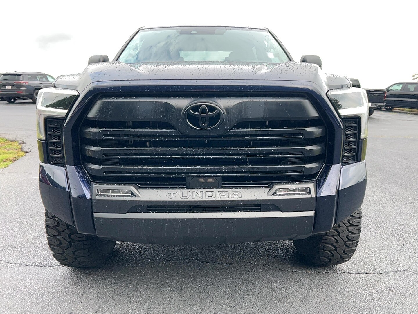 2022 Toyota Tundra SR5 photo 2