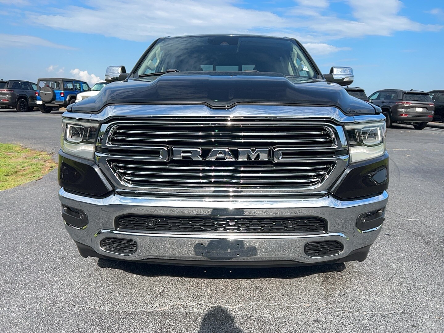 2022 Ram 1500 Laramie photo 2