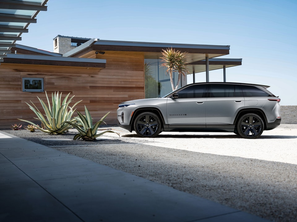 2025-Jeep-WagoneerS-LaunchEdition-SUV-L04 (1).jpeg